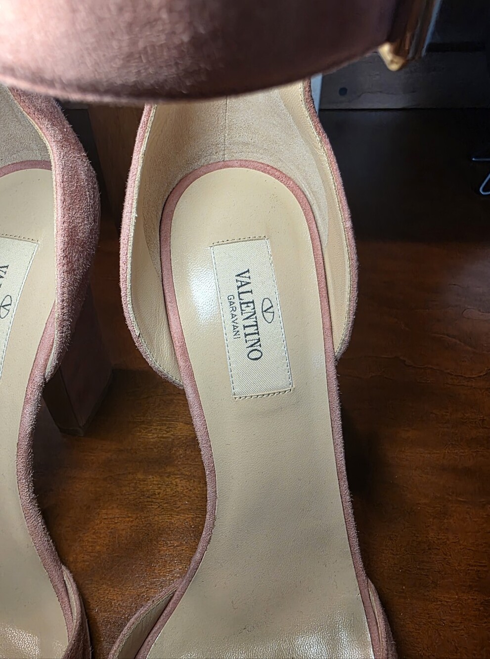 New AUTHENTIC Valentino Garavani Dusty Pink Suede Ankle Strap Block Heels, 38 - Picture 2 of 4